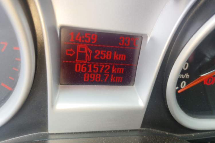 Used Ford Focus 2013 Hatchback Classic 1.8L Manual Base Model Odometer Close Up