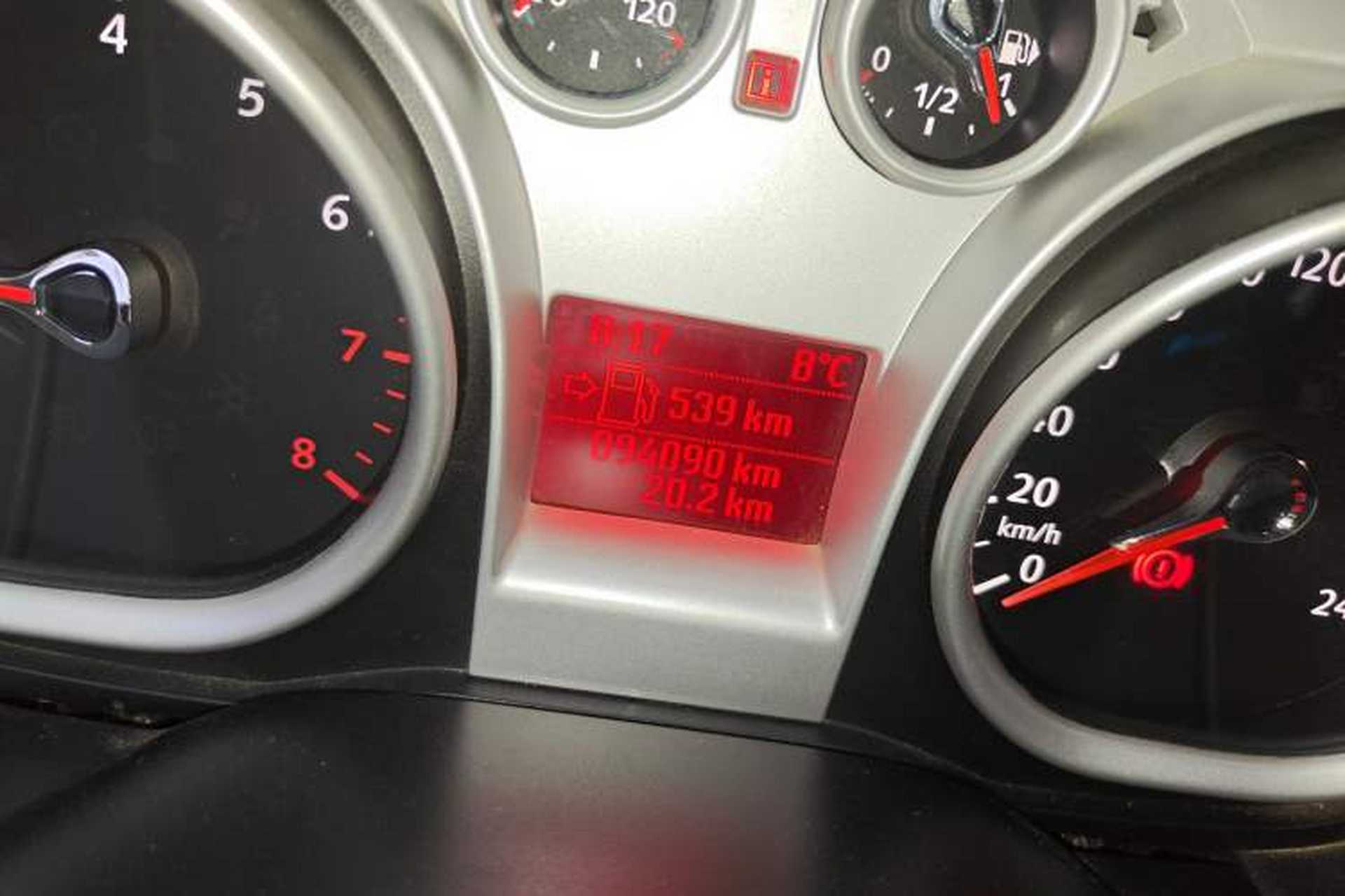Used Ford Focus 2013 Hatchback Classic 1.8L Manual Base Model Odometer Close Up