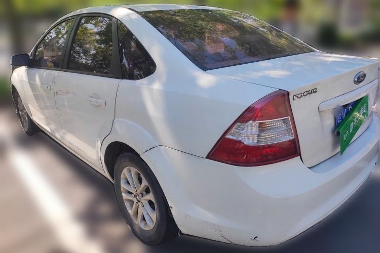 Used Ford Focus 2013 Sedan Classic 1.8L Automatic Base Model Rear Left 45 Deg