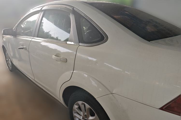 Used Ford Focus 2013 Sedan Classic 1.8L Manual Base Model Rear Left 45 Deg