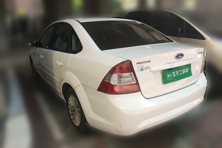 Used Ford Focus 2013 Sedan Classic 1.8L Automatic Fashion Edition Rear Left 45 Deg