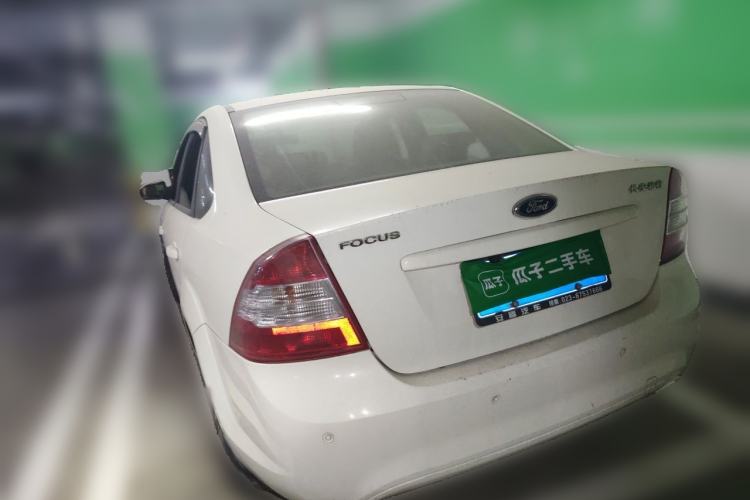 Used Ford Focus 2013 Sedan Classic 1.8L Manual Base Model Rear Left 45 Deg