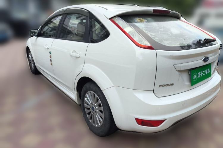 Used Ford Focus 2013 Hatchback Classic 1.8L Automatic Fashion Edition Rear Left 45 Deg
