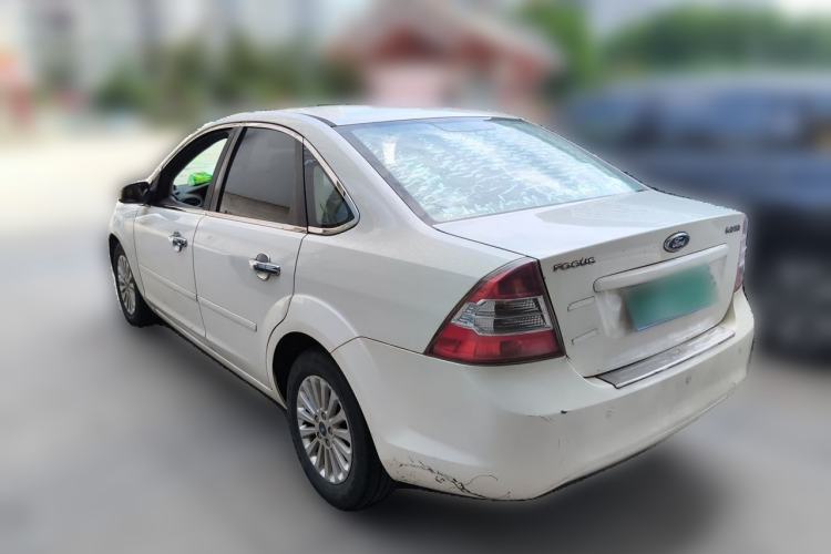 Used Ford Focus 2013 Sedan Classic 1.8L Automatic Fashion Edition Rear Left 45 Deg