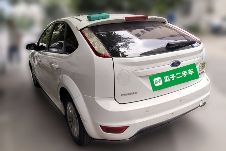 Used Ford Focus 2013 Hatchback Classic 1.8L Automatic Fashion Edition Rear Left 45 Deg