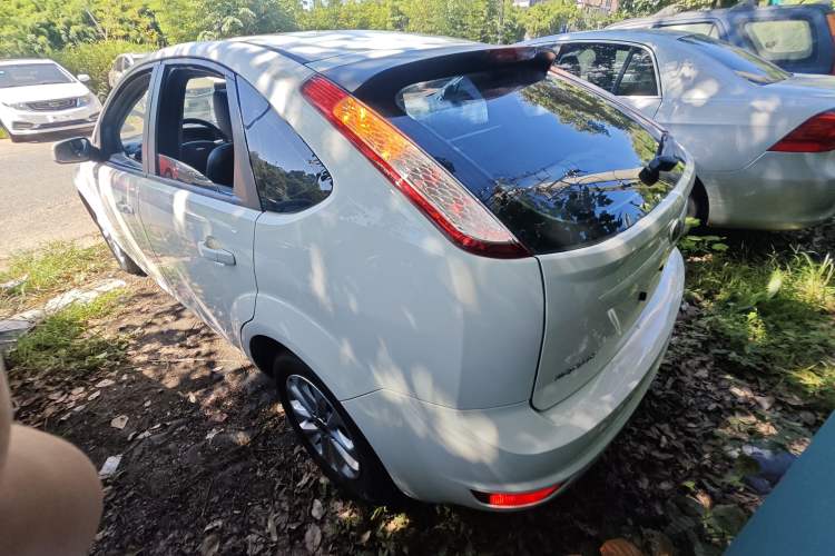Used Ford Focus 2013 Hatchback Classic 1.8L Automatic Millionth Anniversary Edition Rear Left 45 Deg