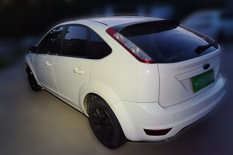 Used Ford Focus 2013 Hatchback Classic 1.8L Automatic Base Model Rear Left 45 Deg