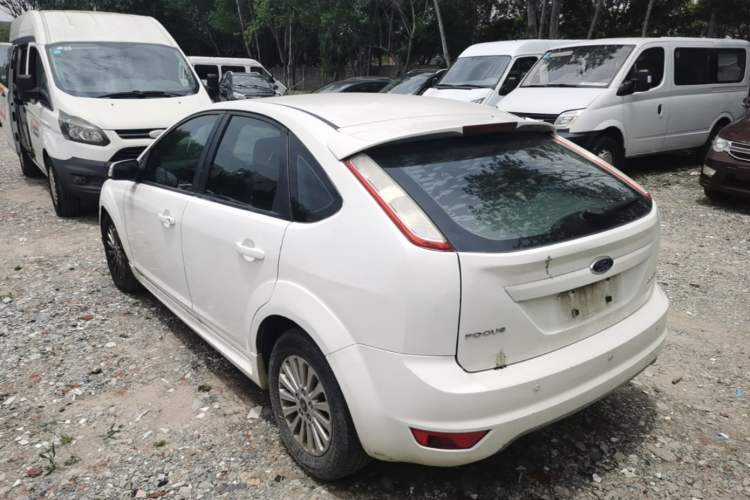 Used Ford Focus 2013 Hatchback Classic 1.8L Automatic Fashion Edition Rear Left 45 Deg