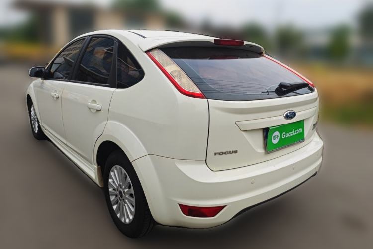 Used Ford Focus 2013 Hatchback Classic 1.8L Automatic Fashion Edition Rear Left 45 Deg