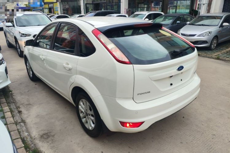 Used Ford Focus 2013 Hatchback Classic 1.8L Automatic Base Model Rear Left 45 Deg