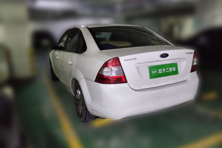 Used Ford Focus 2013 Sedan Classic 1.8L Manual Base Model Rear Left 45 Deg