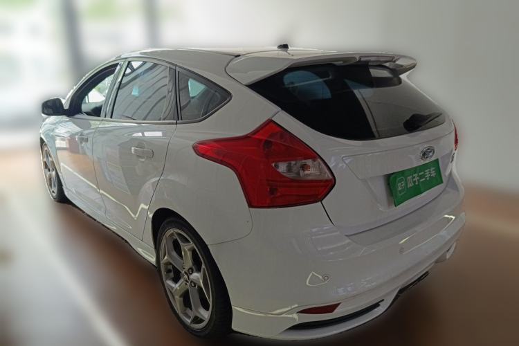 Used Ford Focus 2013 2.0T ST Standard Edition Rear Left 45 Deg
