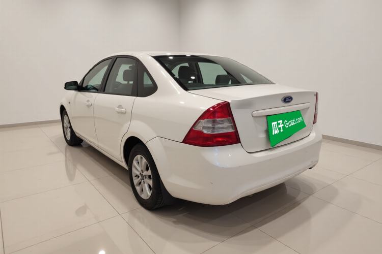 Used Ford Focus 2013 Sedan Classic 1.8L Manual Base Model Rear Left 45 Deg