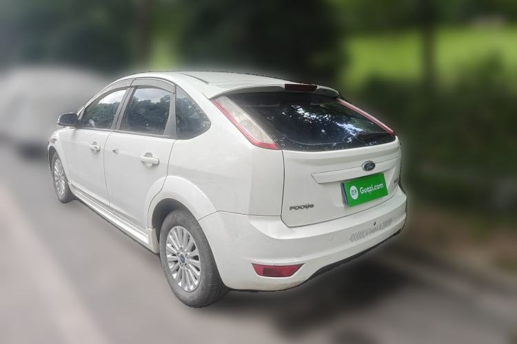 Used Ford Focus 2013 Hatchback Classic 1.8L Automatic Fashion Edition Rear Left 45 Deg