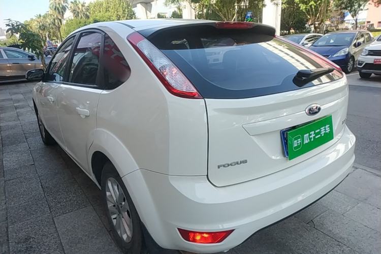 Used Ford Focus 2013 Hatchback Classic 1.8L Automatic Base Model Rear Left 45 Deg