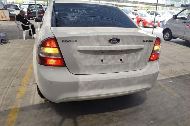 Used Ford Focus 2013 Sedan Classic 1.8L Manual Base Model Rear