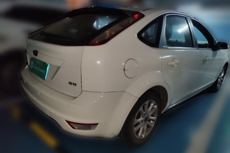 Used Ford Focus 2013 Hatchback Classic 1.8L Automatic Base Model Rear Right 45 Deg