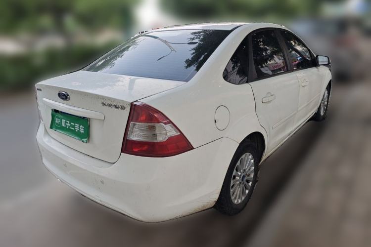 Used Ford Focus 2013 Sedan Classic 1.8L Manual Fashion Edition Rear Right 45 Deg
