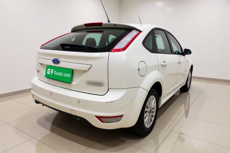 Used Ford Focus 2013 Hatchback Classic 1.8L Automatic Fashion Edition Rear Right 45 Deg