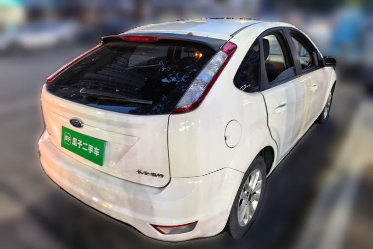 Used Ford Focus 2013 Hatchback Classic 1.8L Manual Base Model Rear Right 45 Deg