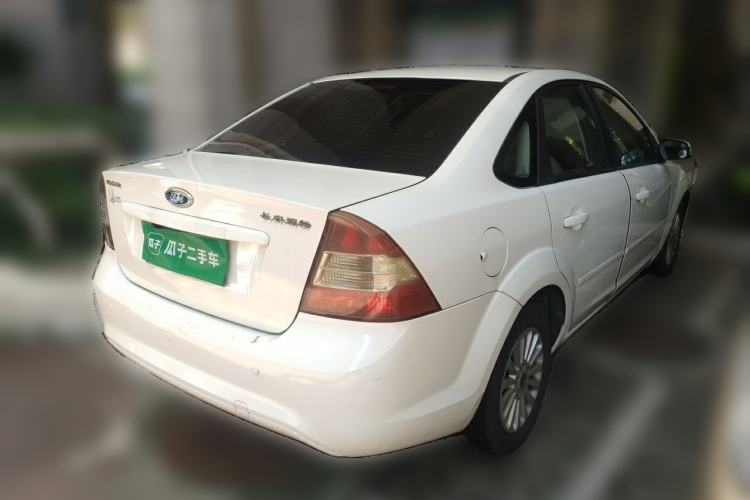 Used Ford Focus 2013 Sedan Classic 1.8L Automatic Fashion Edition Rear Right 45 Deg