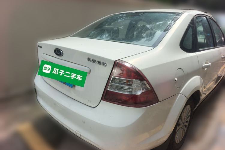 Used Ford Focus 2013 Sedan Classic 1.8L Manual Fashion Edition Rear Right 45 Deg