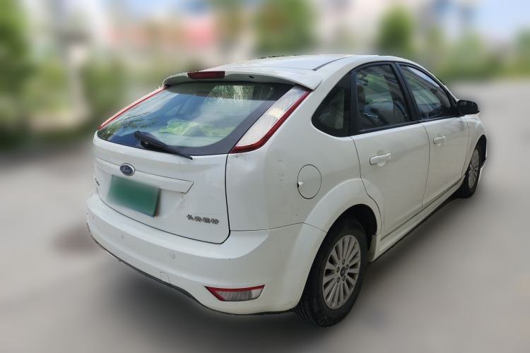 Used Ford Focus 2013 Hatchback Classic 1.8L Automatic Fashion Edition Rear Right 45 Deg