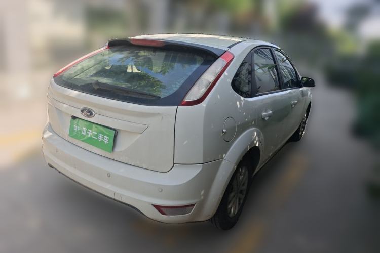 Used Ford Focus 2013 Hatchback Classic 1.8L Manual Base Model Rear Right 45 Deg
