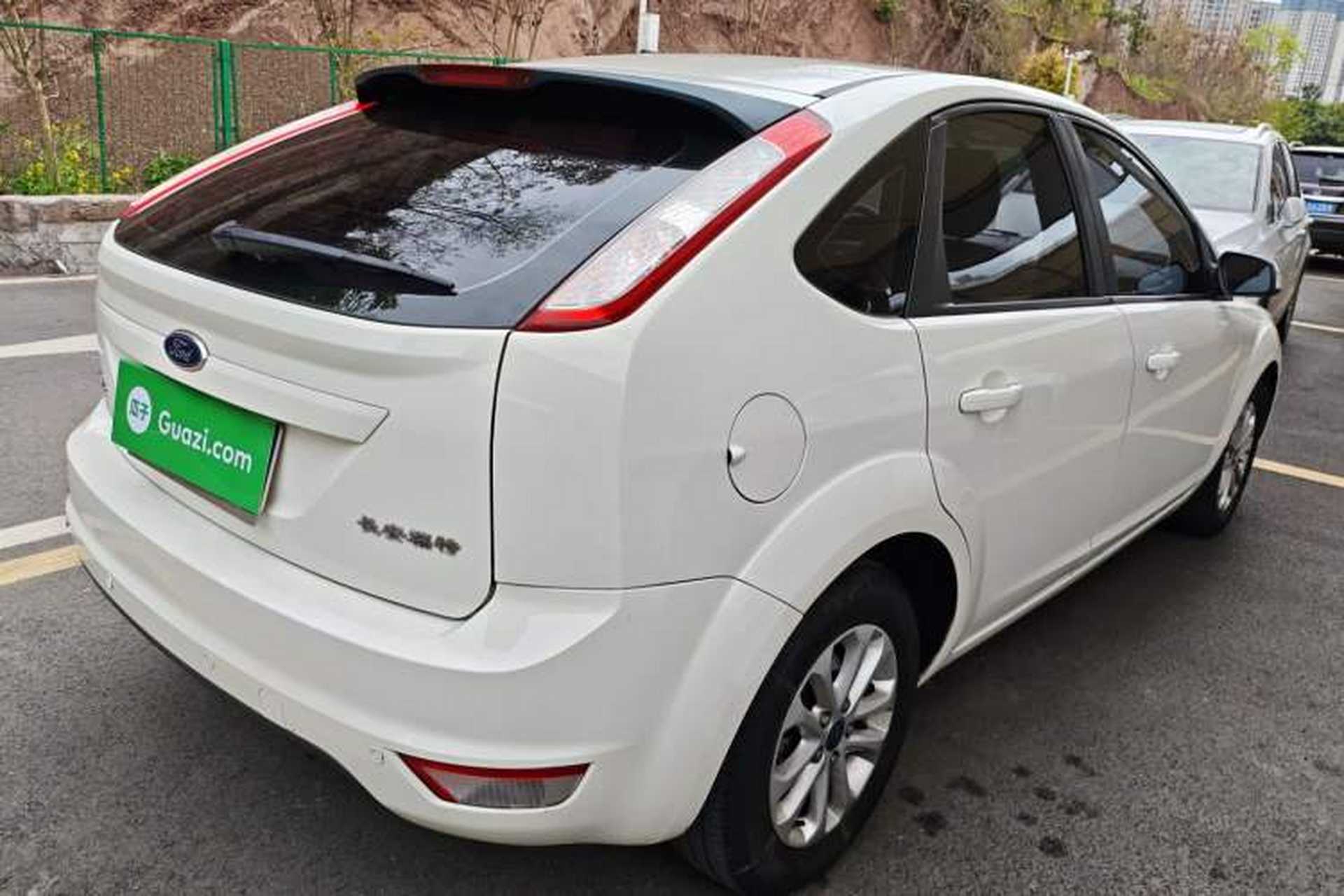 Used Ford Focus 2013 Hatchback Classic 1.8L Manual Base Model Rear Right 45 Deg