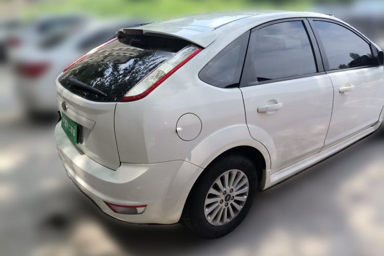 Used Ford Focus 2013 Hatchback Classic 1.8L Manual Fashion Edition Rear Right 45 Deg