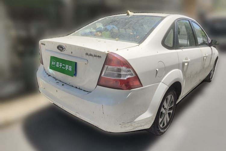 Used Ford Focus 2013 Sedan Classic 1.8L Manual Base Model Rear Right 45 Deg