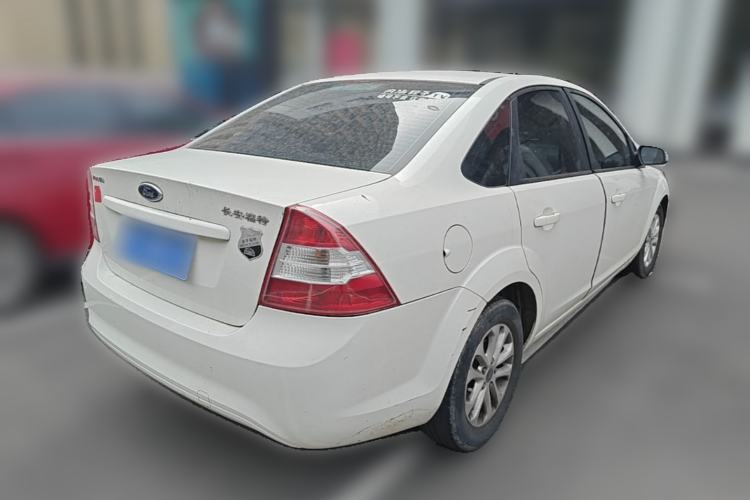 Used Ford Focus 2013 Sedan Classic 1.8L Manual Base Model Rear Right 45 Deg