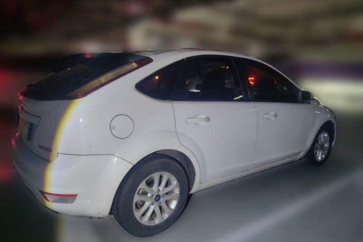 Used Ford Focus 2013 Hatchback Classic 1.8L Automatic Base Model Rear Right 45 Deg