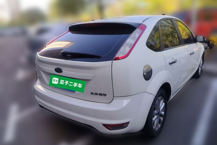 Used Ford Focus 2013 Hatchback Classic 1.8L Automatic Base Model Rear Right 45 Deg