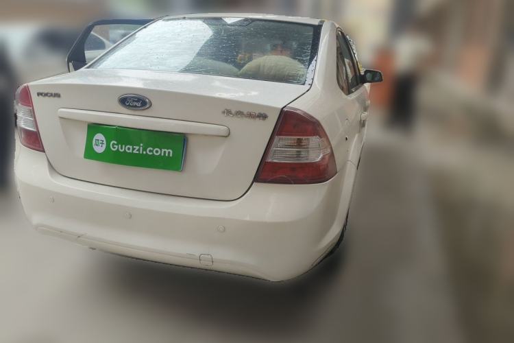 Used Ford Focus 2013 Sedan Classic 1.8L Automatic Fashion Edition Rear Right 45 Deg