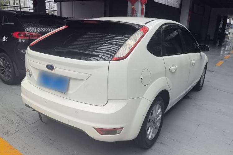 Used Ford Focus 2013 Hatchback Classic 1.8L Manual Millionth Anniversary Edition Rear Right 45 Deg