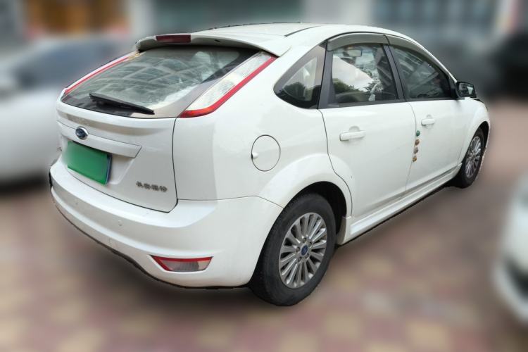 Used Ford Focus 2013 Hatchback Classic 1.8L Automatic Fashion Edition Rear Right 45 Deg