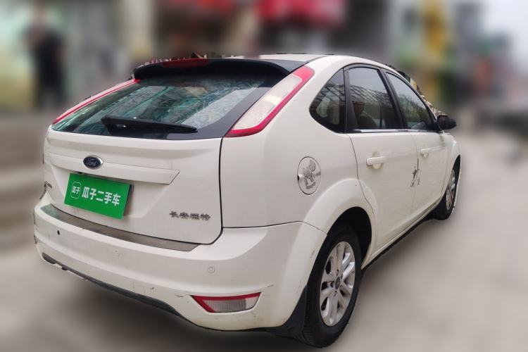 Used Ford Focus 2013 Hatchback Classic 1.8L Automatic Base Model Rear Right 45 Deg