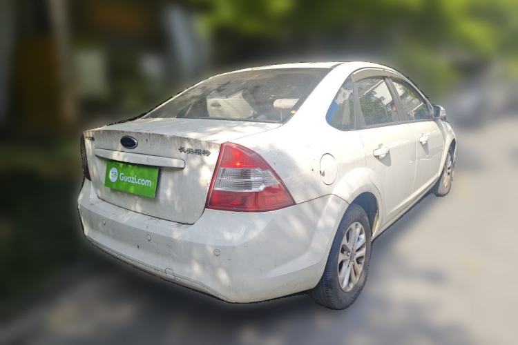 Used Ford Focus 2013 Sedan Classic 1.8L Manual Base Model Rear Right 45 Deg