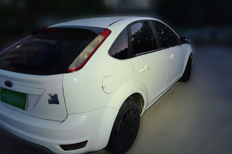 Used Ford Focus 2013 Hatchback Classic 1.8L Automatic Base Model Rear Right 45 Deg