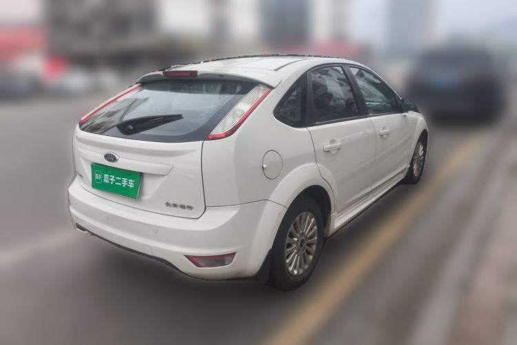 Used Ford Focus 2013 Hatchback Classic 1.8L Automatic Fashion Edition Rear Right 45 Deg