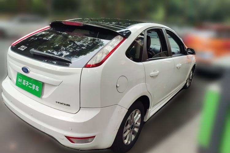 Used Ford Focus 2013 Hatchback Classic 1.8L Automatic Base Model Rear Right 45 Deg
