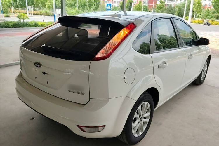 Used Ford Focus 2013 Hatchback Classic 1.8L Automatic Base Model Rear Right 45 Deg