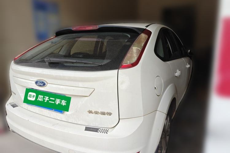 Used Ford Focus 2013 Hatchback Classic 1.8L Manual Base Model Rear Right 45 Deg