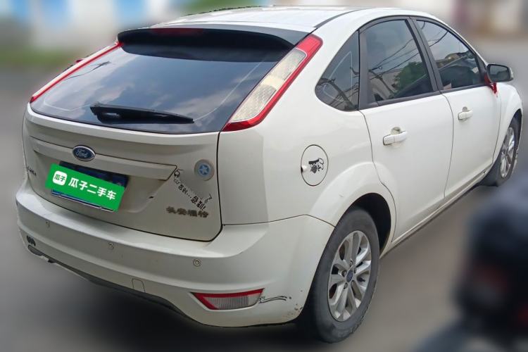 Used Ford Focus 2013 Hatchback Classic 1.8L Manual Base Model Rear Right 45 Deg