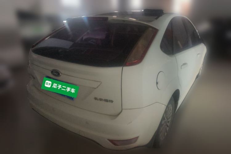 Used Ford Focus 2013 Hatchback Classic 1.8L Automatic Fashion Edition Rear Right 45 Deg