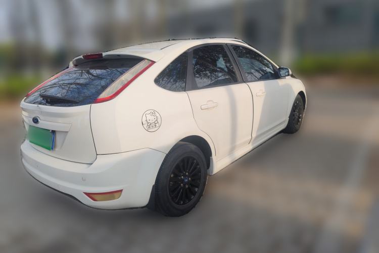 Used Ford Focus 2013 Hatchback Classic 1.8L Automatic Fashion Edition Rear Right 45 Deg