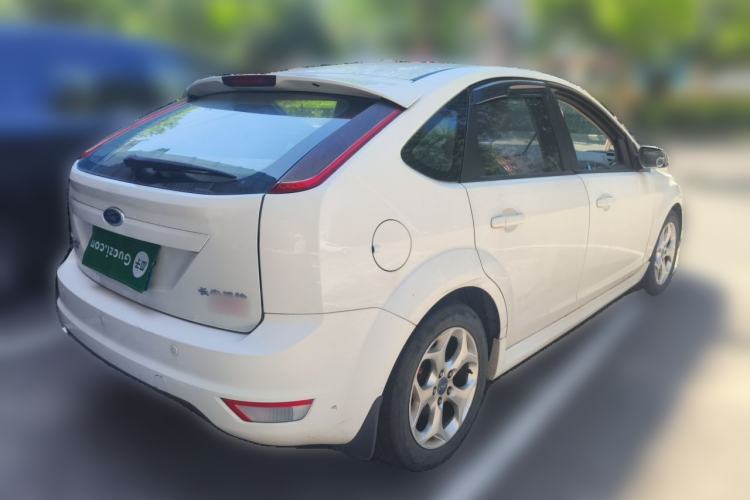 Used Ford Focus 2013 Hatchback Classic 1.8L Manual Fashion Edition Rear Right 45 Deg