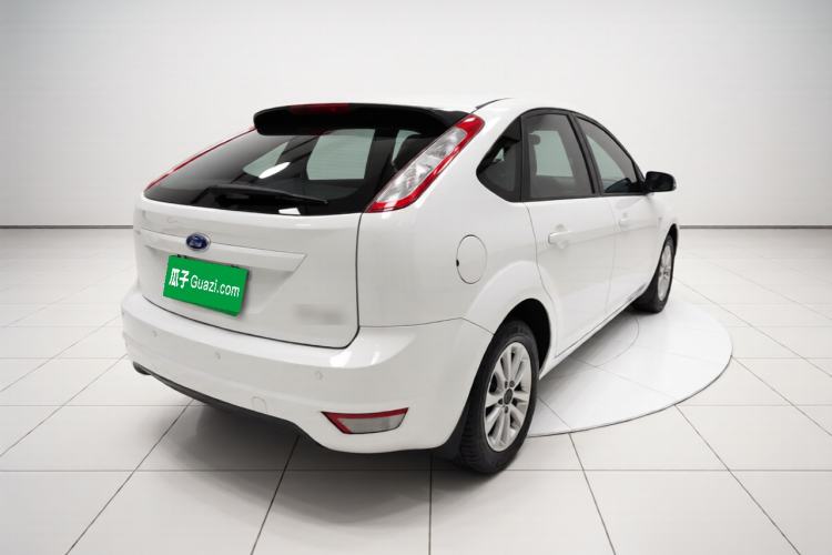 Used Ford Focus 2013 Hatchback Classic 1.8L Manual Base Model Rear Right 45 Deg