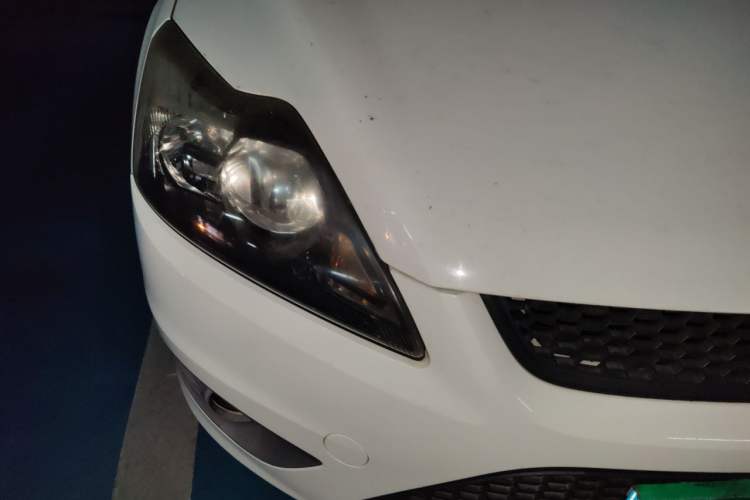 Used Ford Focus 2013 Hatchback Classic 1.8L Automatic Base Model Right Front Headlight